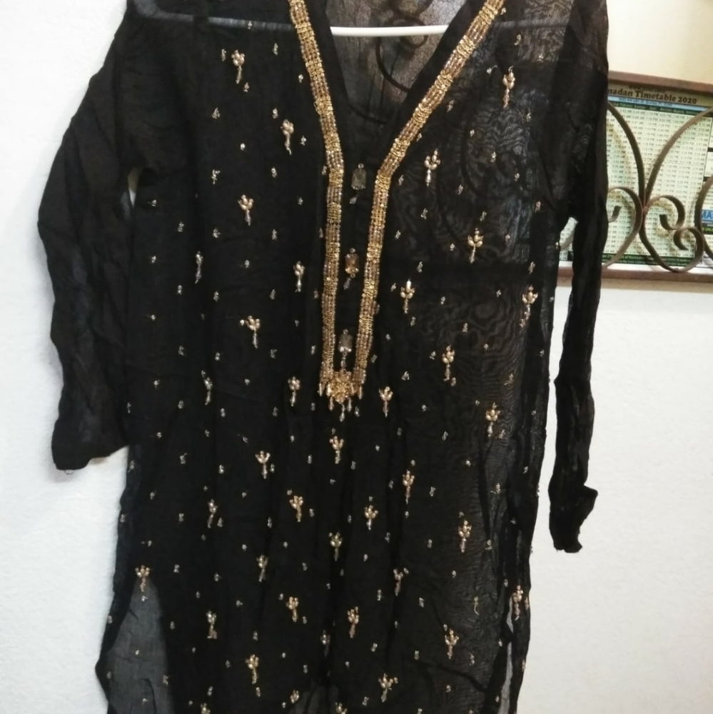 Agha noor kurti medium